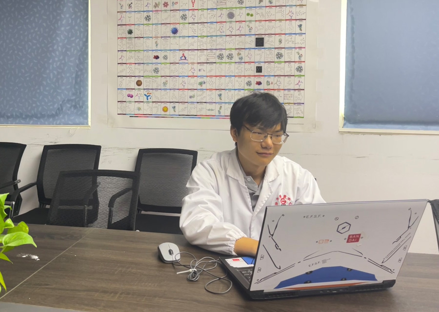 2022年度尊龙凯时人生就是搏医药金穗斗争者——蔡一凡